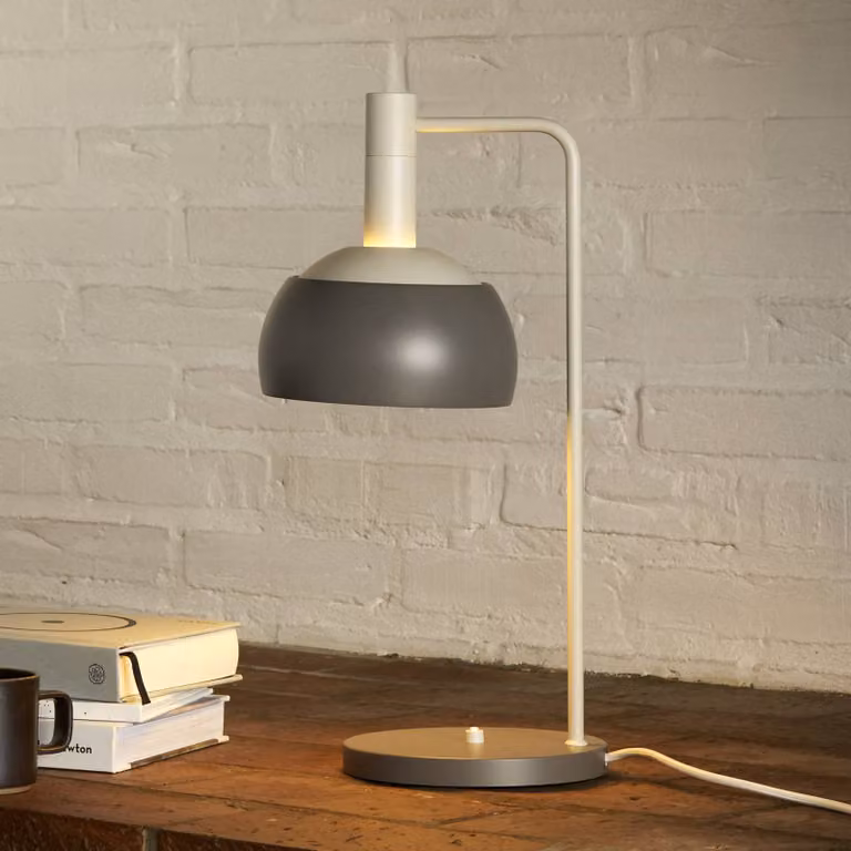 Louis Poulsen Lampada da tavolo FJ Elements, Alluminio / Grigio / Zincato, Soggiorno / Sala da pranzo, Alluminio, Moderno, Lampada da tavolo