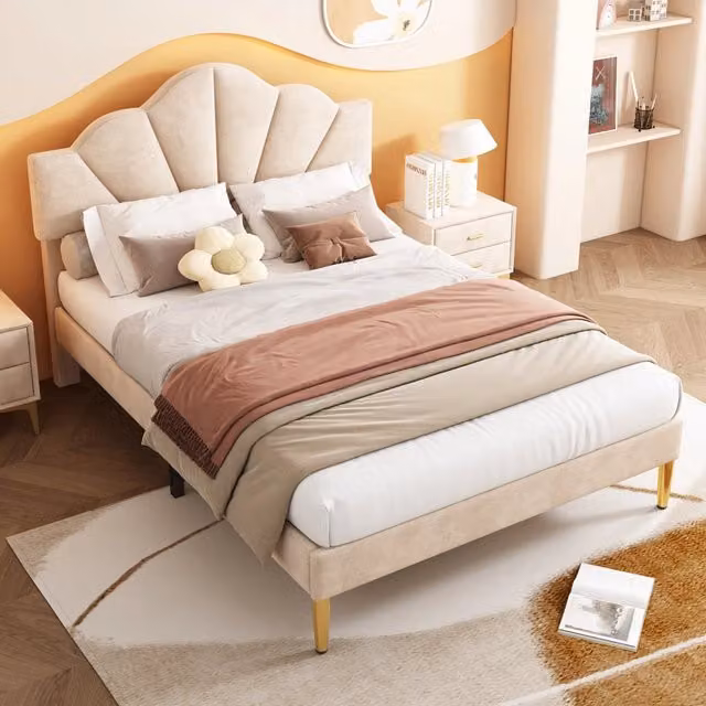 Letto imbottito moderno KOMHTOM in velluto beige e oro L/P/H: 140 x 190 x 145 cm
