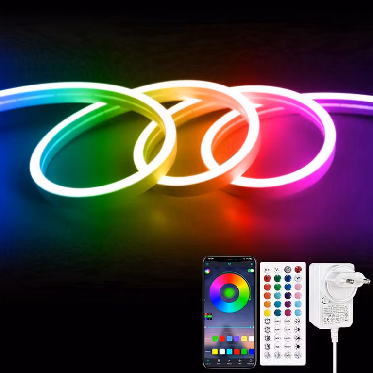 Striscia LED RGB da 15 metri, grado di protezione IP65, alimentazione a 24 V, controllabile tramite app e telecomando
