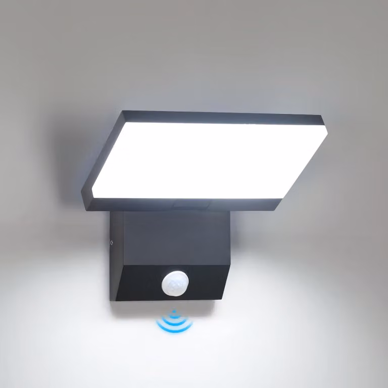 Lampada da parete esterna a LED, 24W, con sensore di movimento, grado di protezione IP65, temperatura di colore 6500K