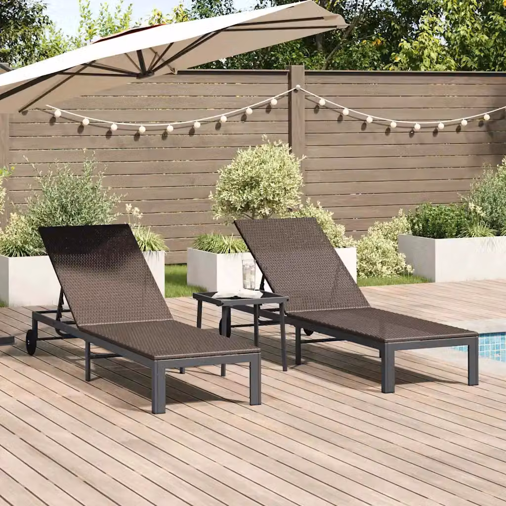 Set di 3 lettini da sole vidaXL in polyrattan marrone con struttura in acciaio verniciato a polvere e poggiatesta regolabile