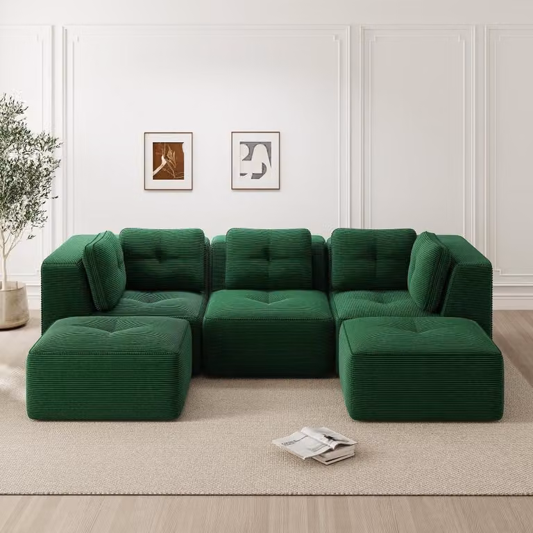 Divano modulare "Cord" verde, divano ad angolo con poggiapiedi, 3 posti, dimensioni 297x177 cm, seduta profonda, resistente ai graffi e senza necessità di montaggio, divano per soggiorno