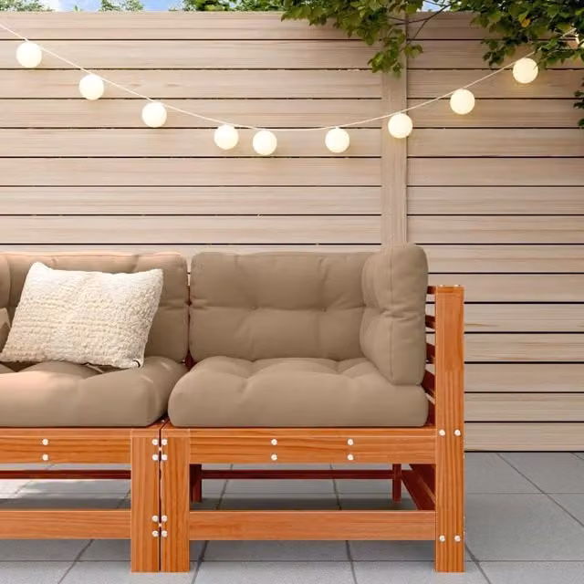 Divano Angolare da Giardino Moderno in Legno di Pino Massiccio con Cuscini Beige e Marrone – 1