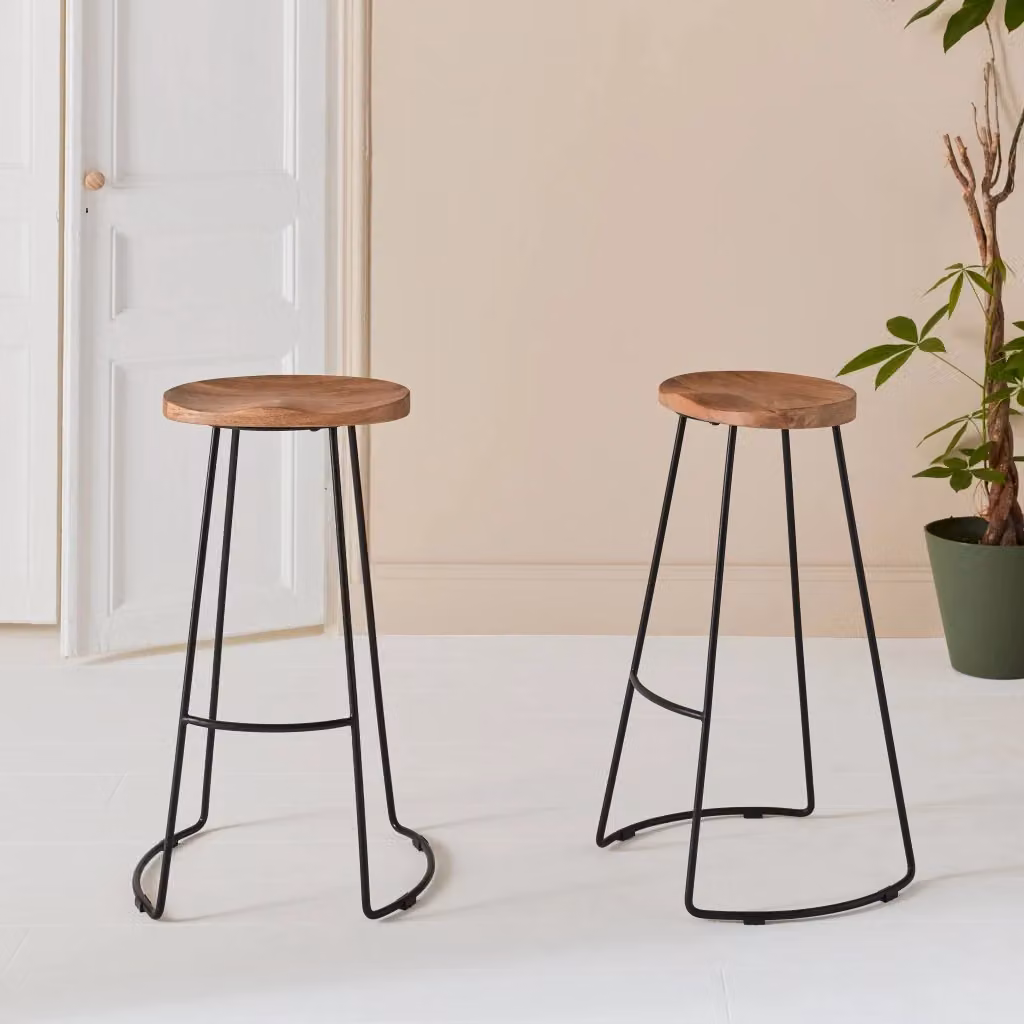 Set di 2 sgabelli da bar Sweeek in legno di mango e metallo, stile industriale, marrone e nero, Altezza: 75 cm – 2
