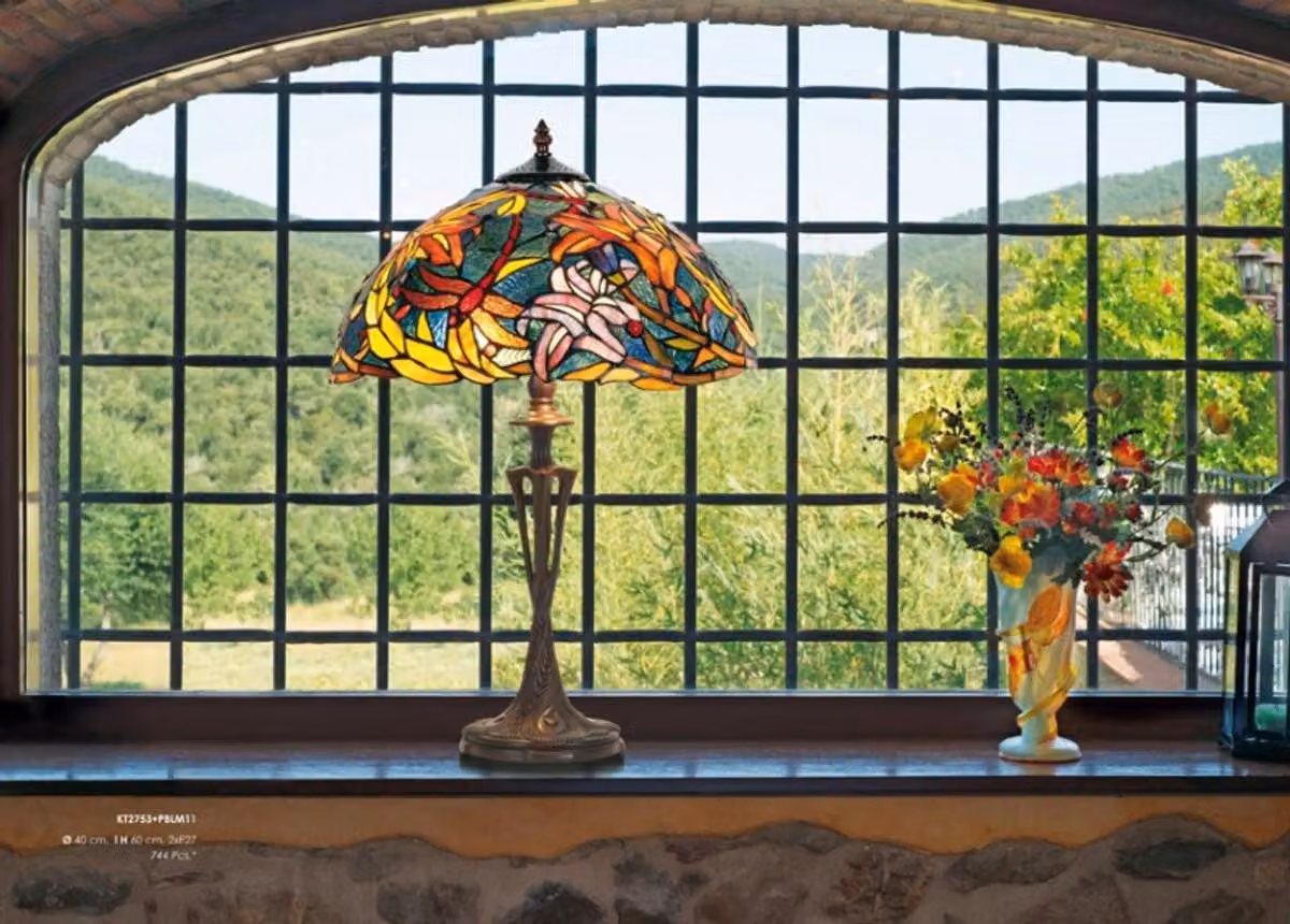 Lampada da terra in stile Art Nouveau della Casa Padrino, con decorazioni in vetro colorato, multicolore, altezza 60 cm, diametro 40 cm