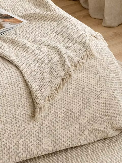 Obi coperta in cotone piquè jacquard con frange Kenay Home colore beige per letto da 150-160 cm L: 220 cm