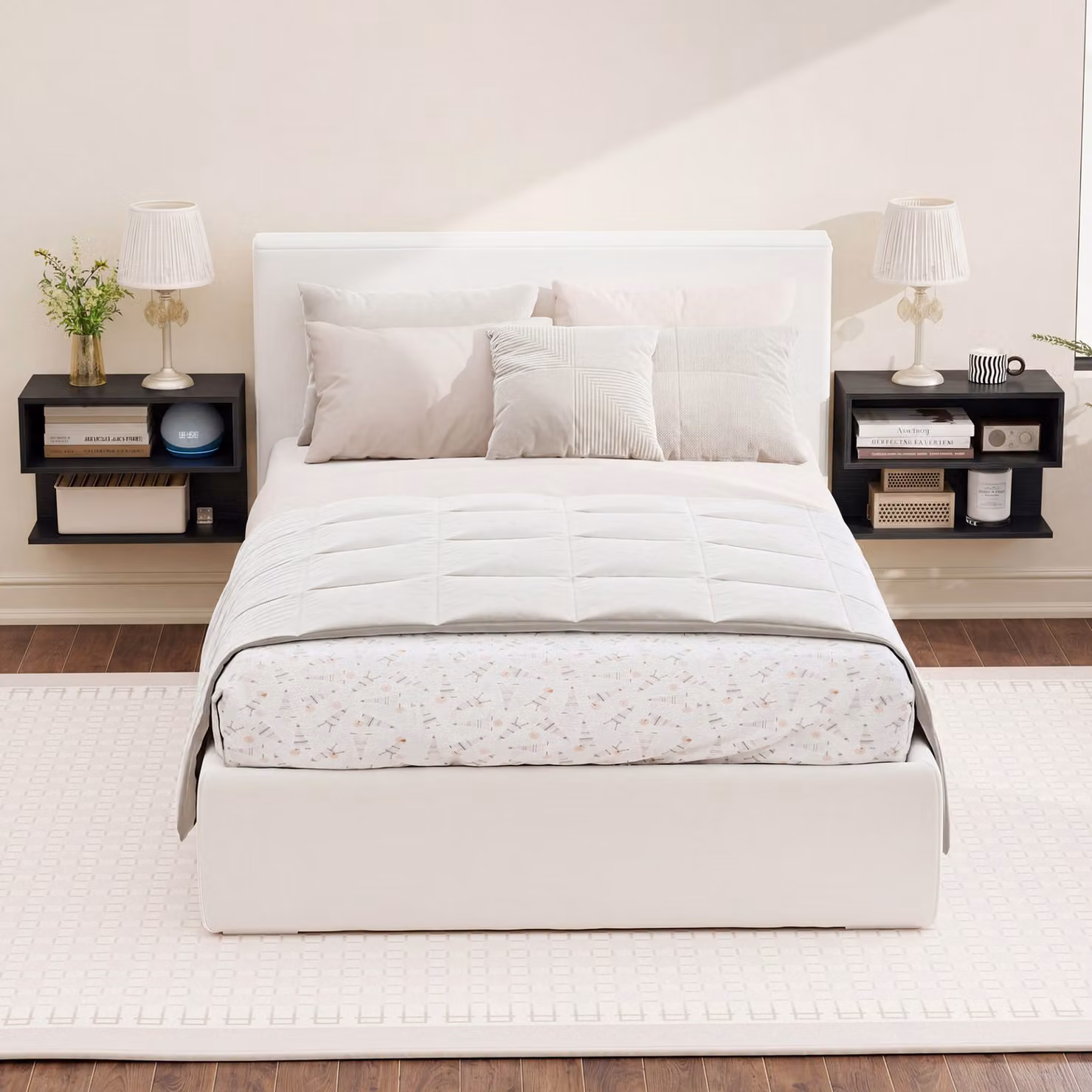 Set di 2 comodini sospesi salvaspazio Costway in legno con 2 ripiani aperti, design moderno nero opaco per camera da letto, soggiorno o ingresso