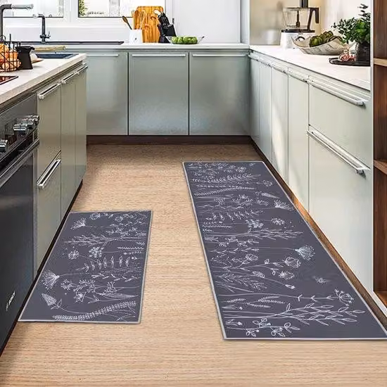 Set Azomor composto da 2 comodi tappetini da cucina antiscivolo per diversi ambienti