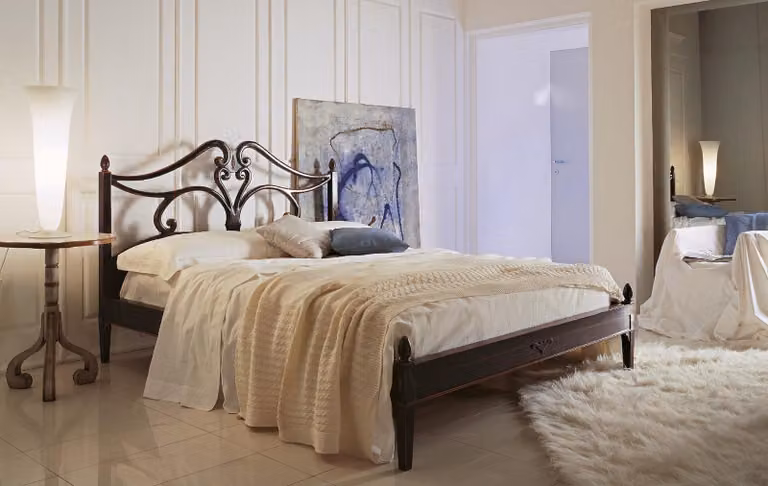 Bettgestelle Doppelbett Luxus Betten Holz Bettrahmen Braun Design Klassisch