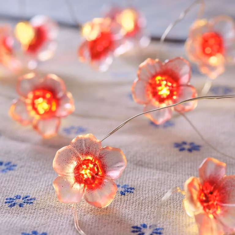Catena luminosa con 20 fiori di ciliegio, luce bianco caldo, timer, lunghezza 1,9 metri