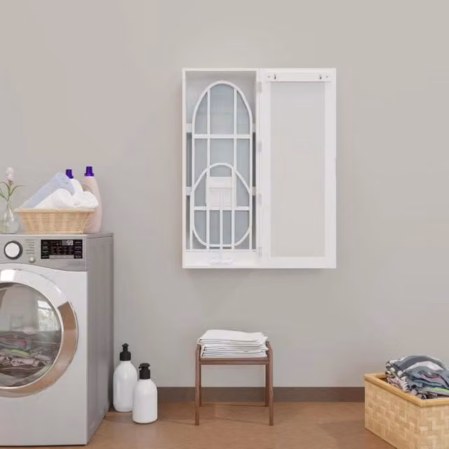 Asse da stiro a parete Minimal con armadietto e specchio in metallo e MDF bianco per piccoli spazi L: 95,5 cm, H: 35,5 cm, P: 21,0 cm