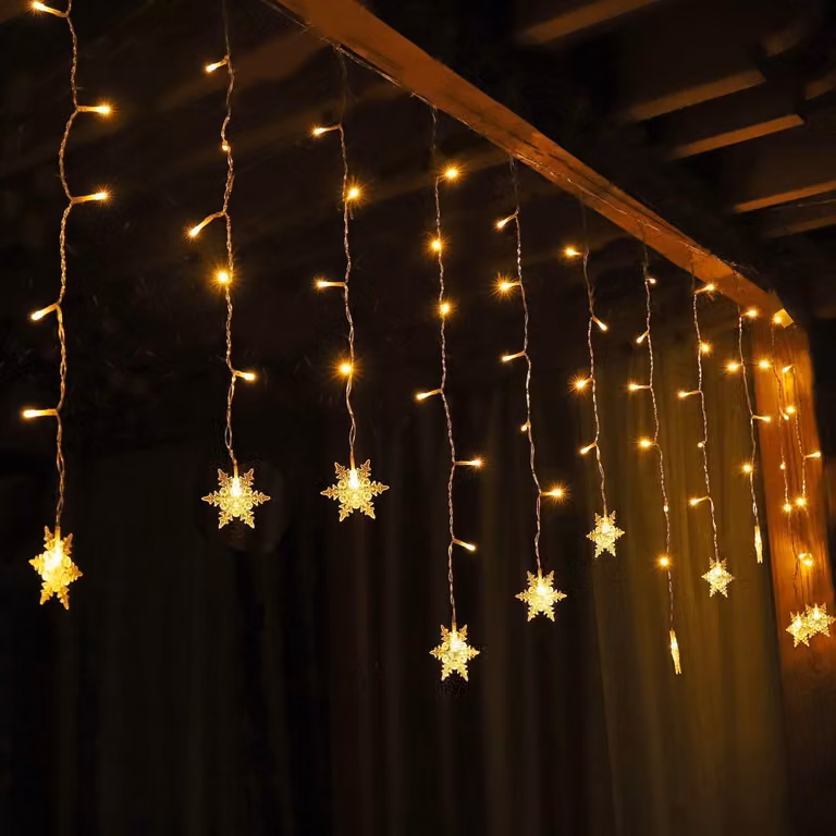 SALCAR, tenda luminosa a LED a forma di fiocchi di neve, ideale per interni. Catena luminosa a LED con fiocchi di neve, marca 3M, per uso esterno. Decorazioni natalizie a LED per finestre, con 9 modalità e funzione di memorizzazione, luce bianco caldo