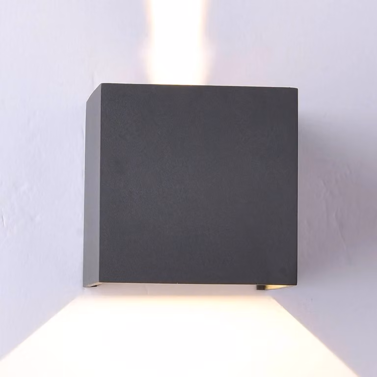 Mantra Iluminación Applique da esterni a LED Davos, Nero, Alluminio, Moderno, Applique LED da esterni
