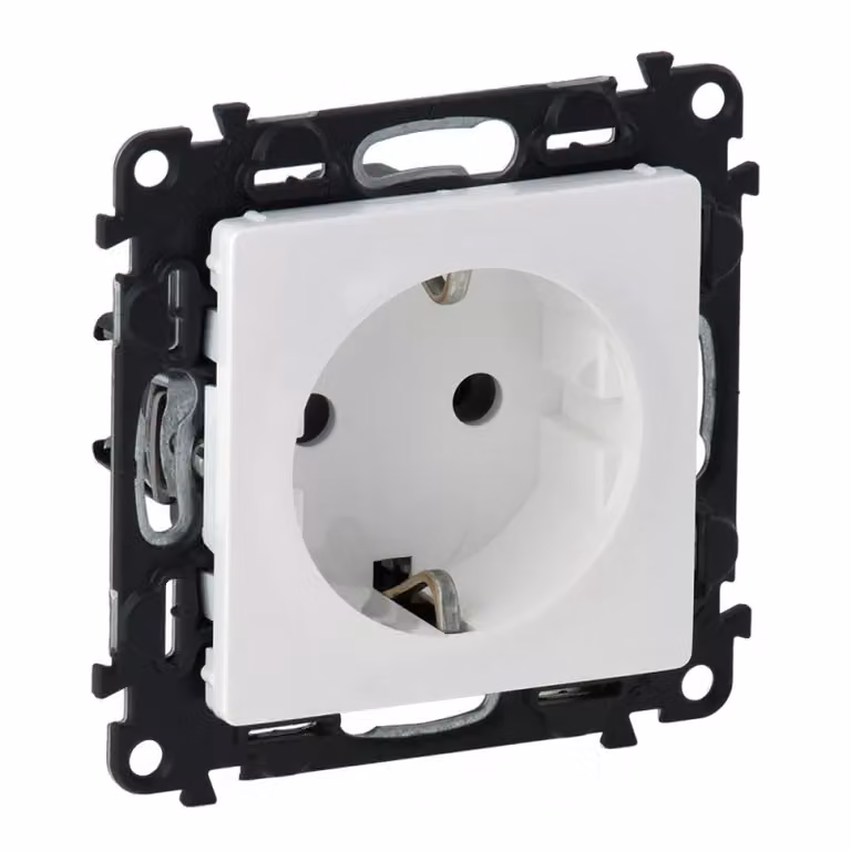 Legrand 753109 Vlife Steckdose En Pc Uw