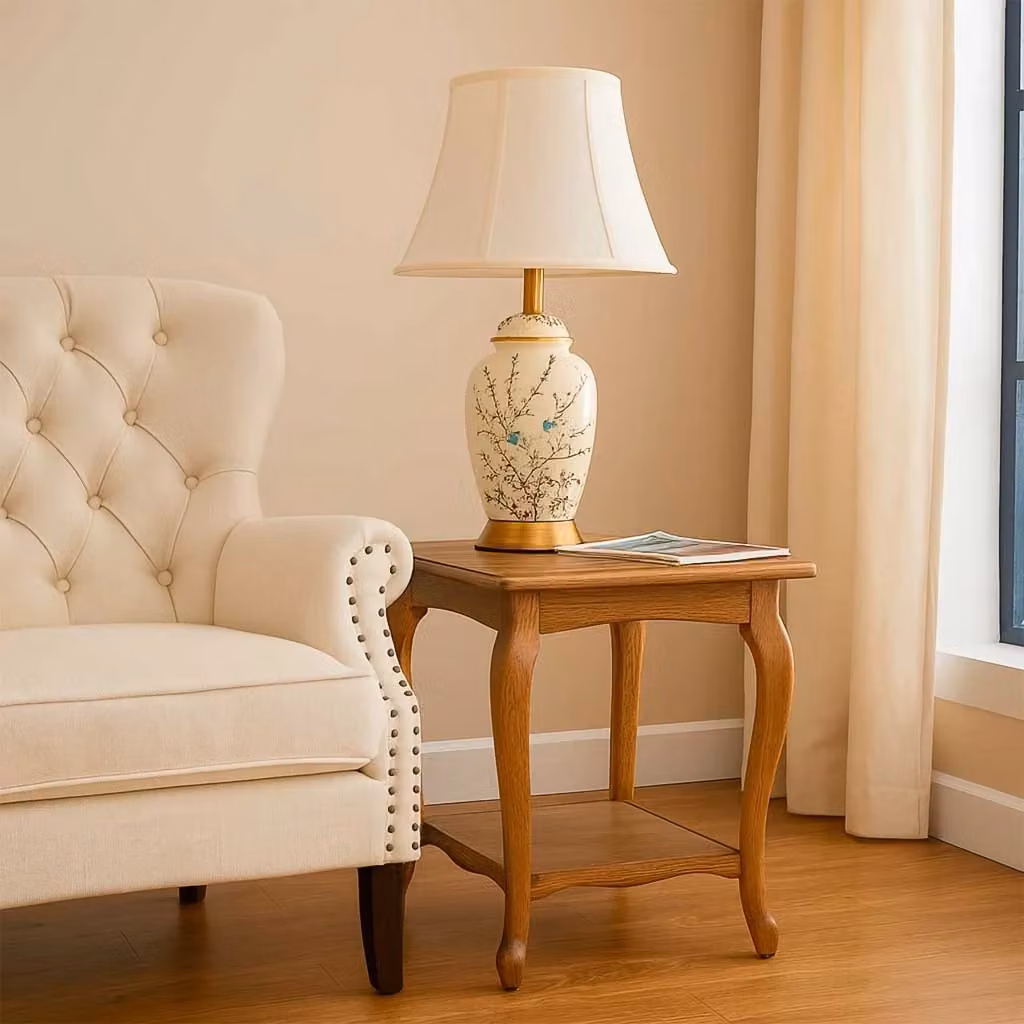 Lampada da tavolo WANDERLUST DECO in ceramica bianca e metallo oro/ottone, H: 55 cm, L: 33 cm – 2