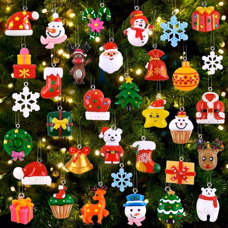 Mini decorazioni natalizie in miniatura, 38 pezzi, ornamenti in resina per calendari dell'Avvento, progetti fai-da-te, decorazioni per regali