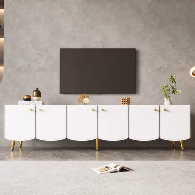 Mobile TV Moderno Bianco 180x40x45 cm, 6 Ante, Gambe e Maniglie Dorate, Consolle per Soggiorno e Camera