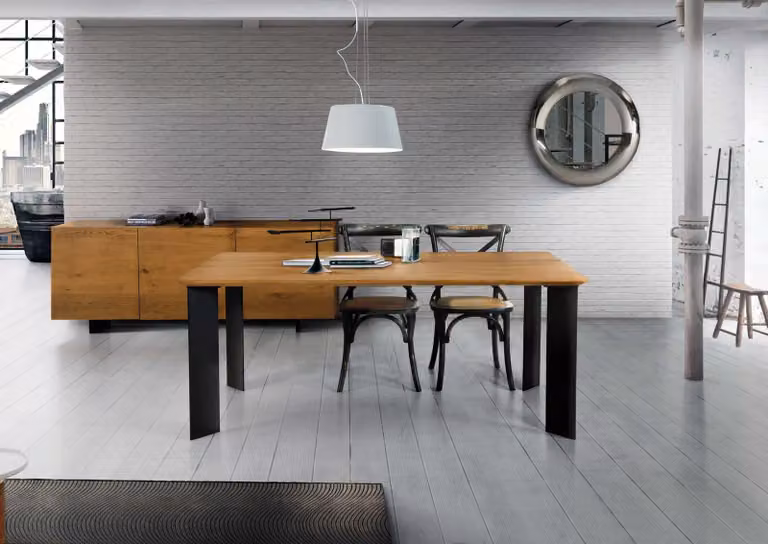 Tavolo fisso rettangolare in legno di rovere nodato e metallo Mobili 2G L: 180 cm, P: 90 cm, H: 70 cm