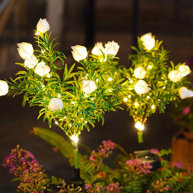 Lampade solari per giardino, confezione da 2, forma di fiori di gardenia, tecnologia LED, grado di protezione IP65, luce bianco caldo
