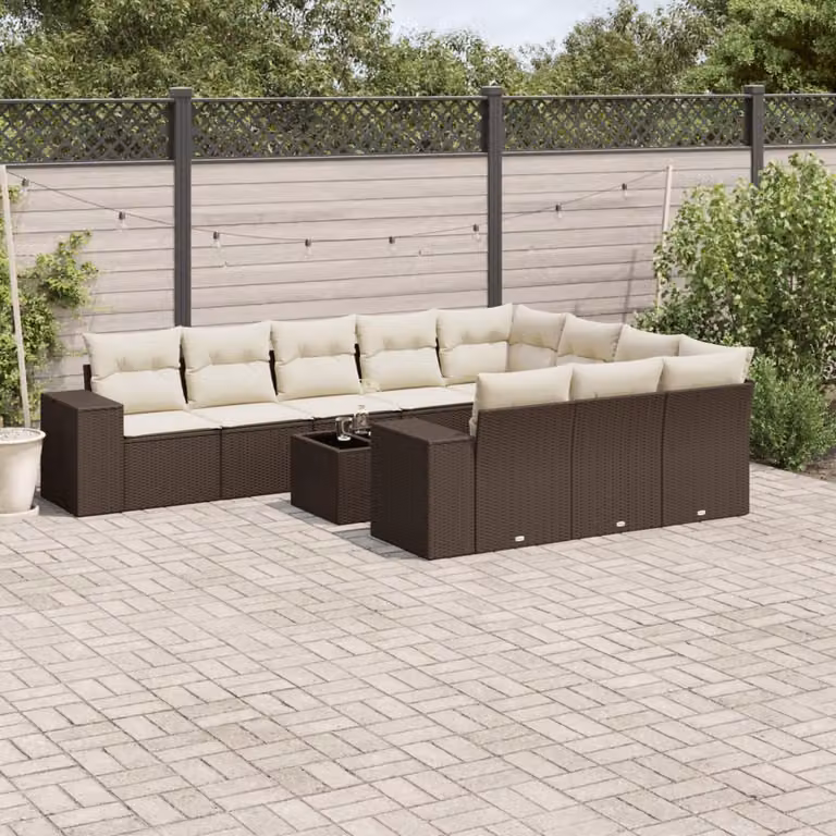 vidaXL Set Divani da Giardino 11 pz in Polyrattan Marrone con Cuscini Bianchi e Tavolino da Esterno