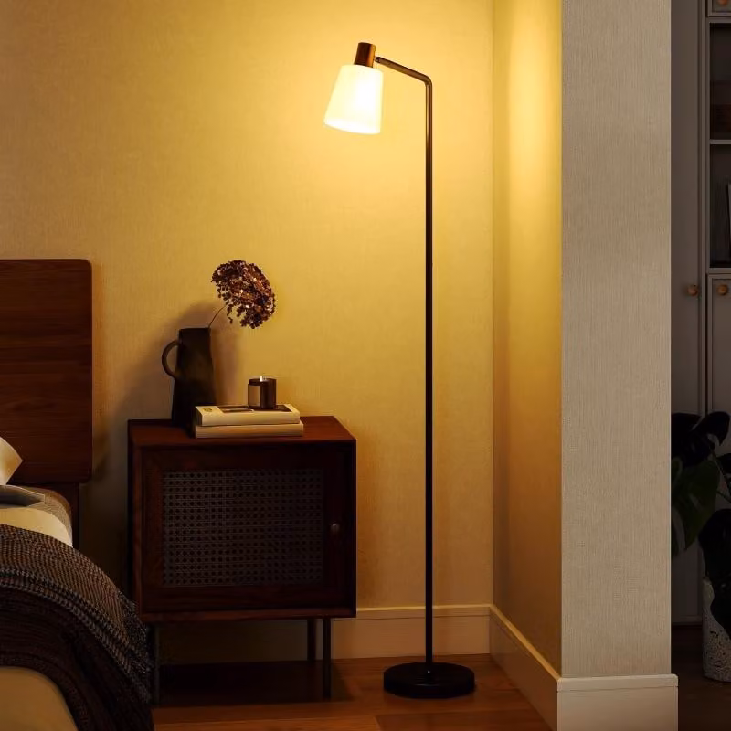 Lampada da tavolo LED Moonbite, con schermo girevole a 350°, 3 temperature di colore, interruttore a levetta, base pesante, plastica, colore nero