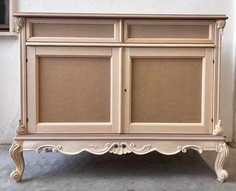 Credenza classica in legno di faggio non trattato con 2 porte e 2 cassetti Mobili 2G L/P/H: 118 x 55 x 92 cm