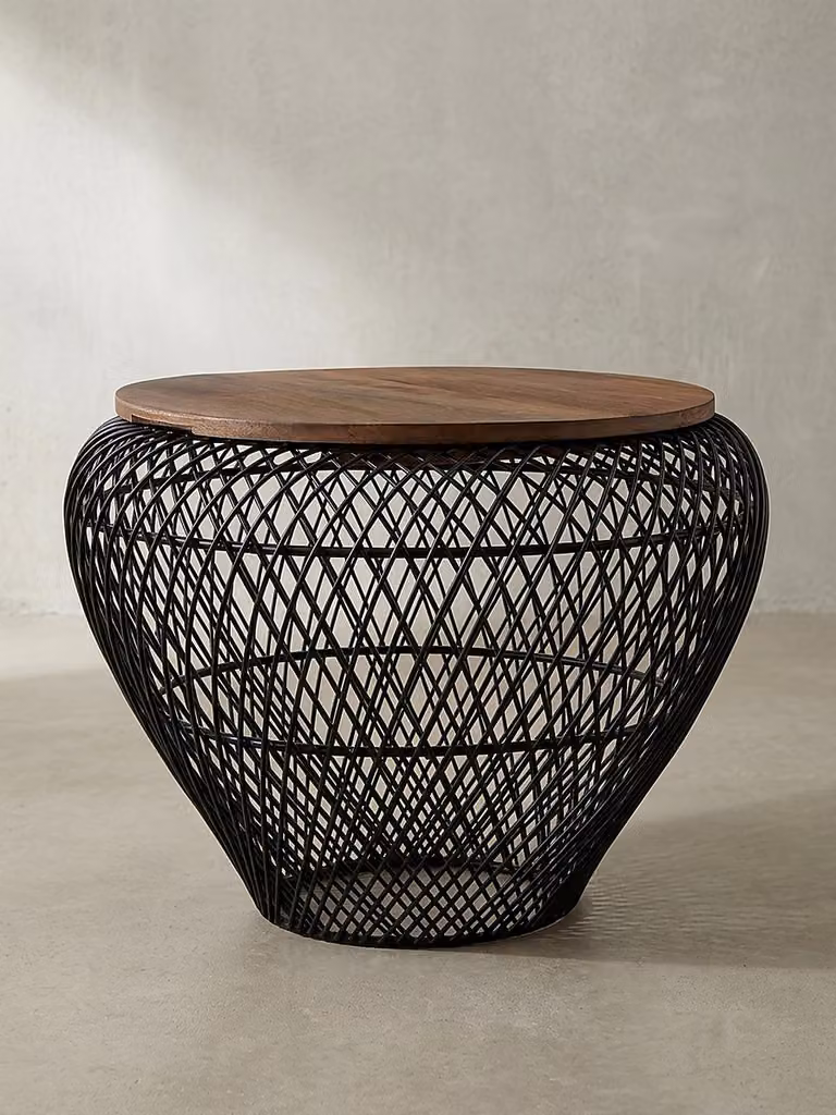 Tavolino rotondo con vano contenitore: struttura in legno e metallo, vano contenitore interno, legno massello di mango riciclato. Nero, 60x60x45 cm | Kadima Design