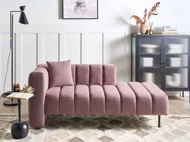 Chaise Lounge BELIANI in tessuto rosa con gambe in legno nero e cuscino laterale sinistro, design moderno L/P/H: 173 x 79 x 73 cm – 1