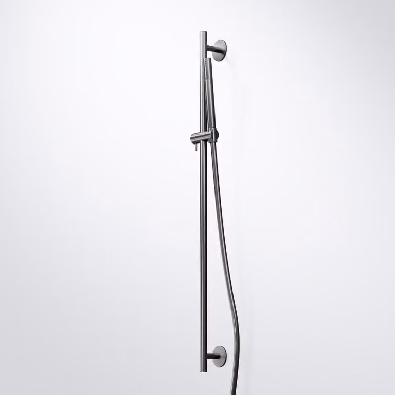 Steinberg Série 100 Garniture de douche, barre de douche 900mm, douchette à main, 1001601BGM, 1001601BGM