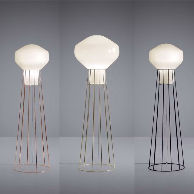 Piantana Fabbian Aérostat F27 in metallo e vetro con lampadina sostituibile E27