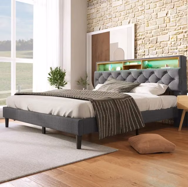 Letto 140x200 cm con testiera portaoggetti e LED; grigio