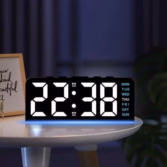 Orologio da ufficio digitale con illuminazione a LED – Doppio allarme – Regolazione della luminosità – Alimentazione USB/a batteria