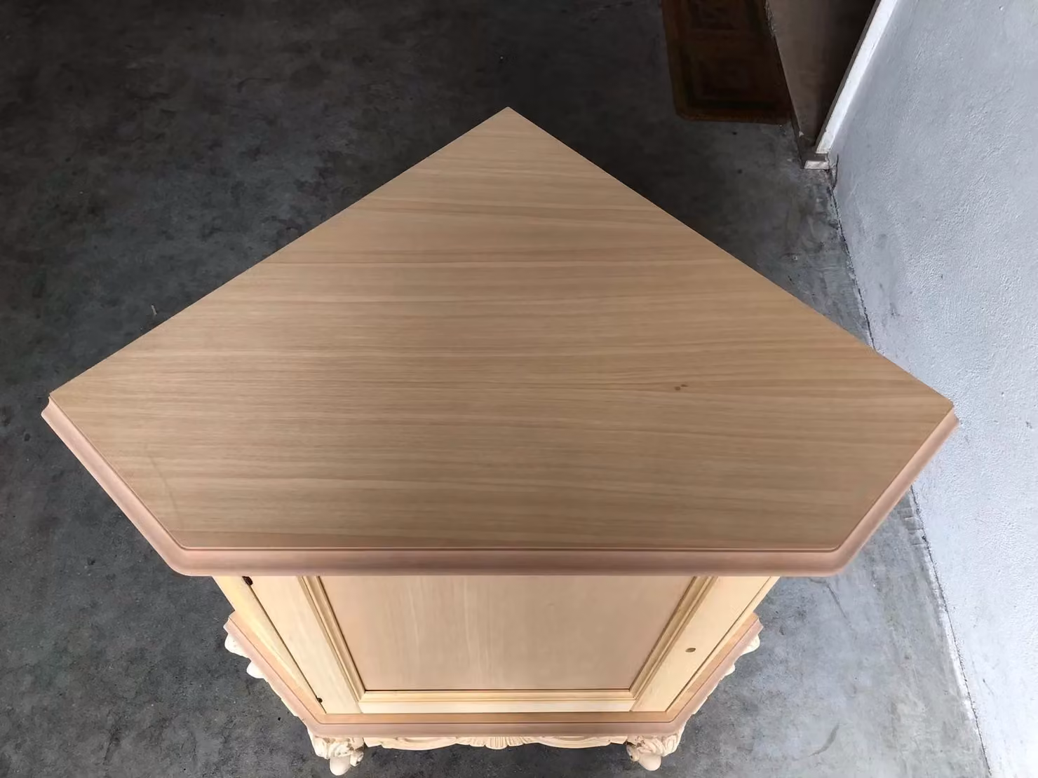 Credenza ad angolo classica in legno grezzo con 1 porta e serratura Mobili 2G L: 89 cm, P: 62 cm, H: 92 cm – 4
