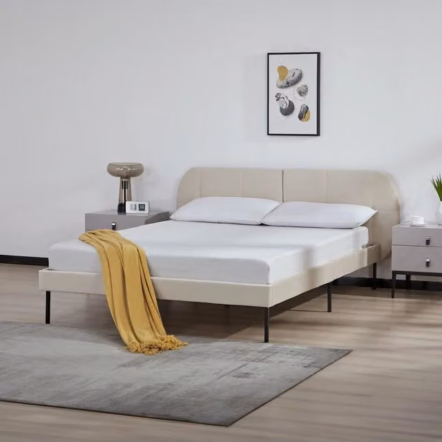Letto Francese Porvoo en.casa con Testiera Imbottita in Velluto Beige e Struttura in Legno di Pino, L/P/H: 140 x 200 cm