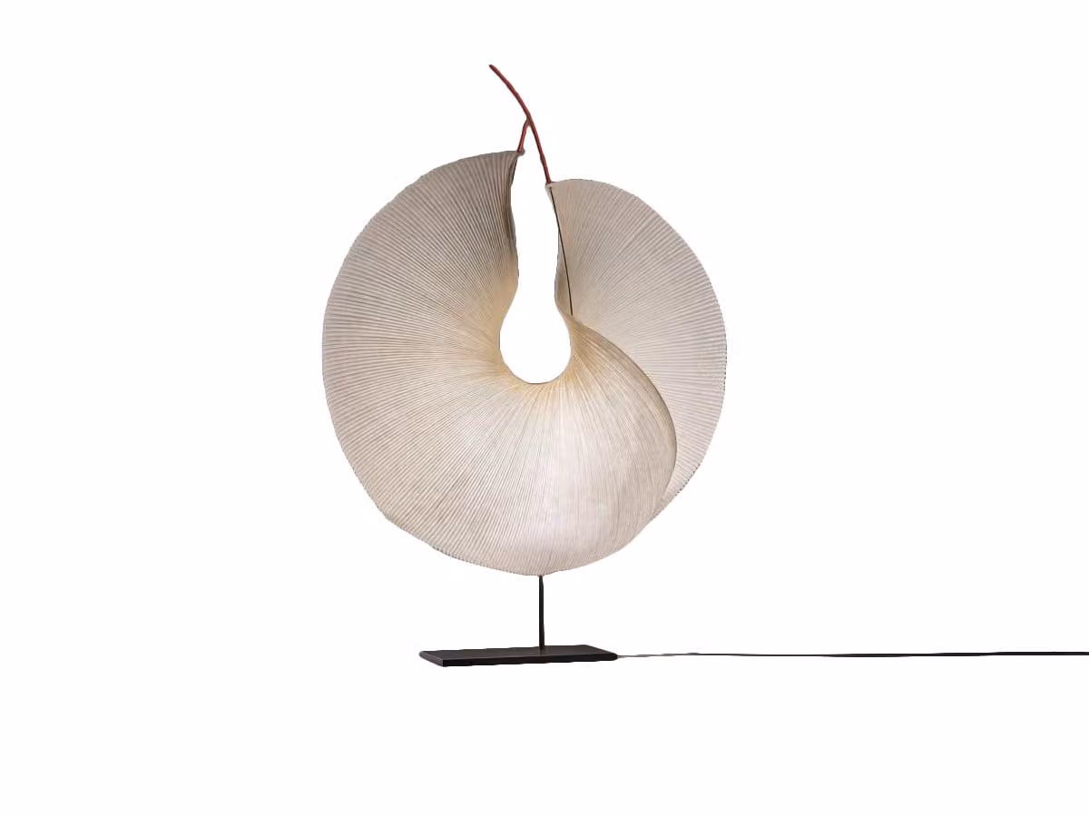 Yoruba Rose Lampada da Tavolo
