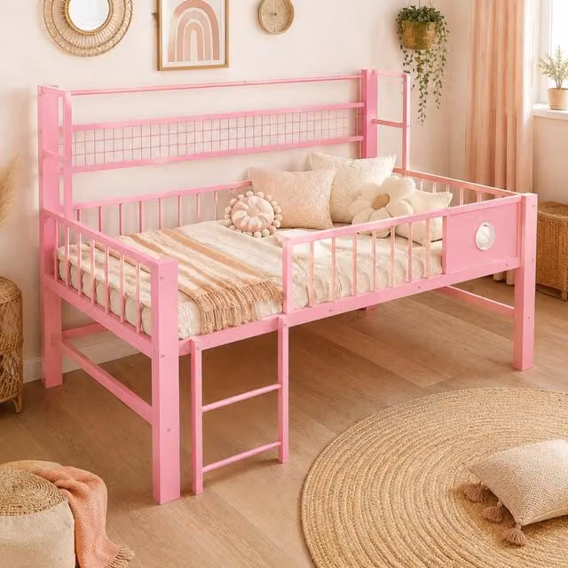 Letto a soppalco basso per bambini Beaok in metallo rosa con barriera e appendiabiti L/P/H: 204 x 90 x 125,5 cm