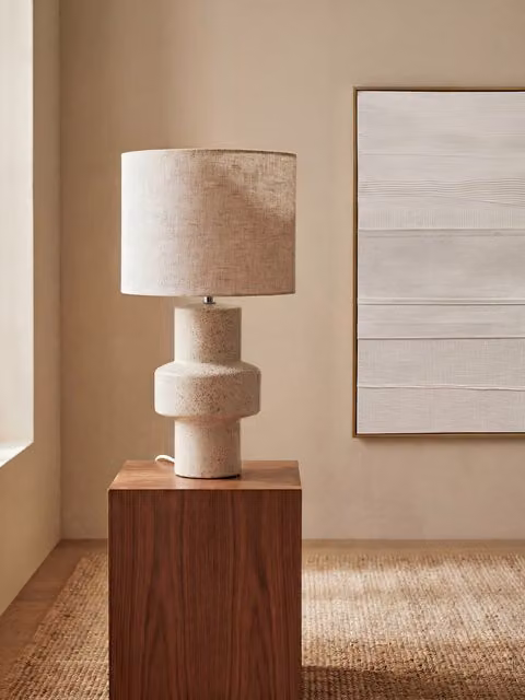 Lampada da tavolo moderna in ceramica e tessuto beige Kenay Home H: 50 cm, L/P: 26 cm