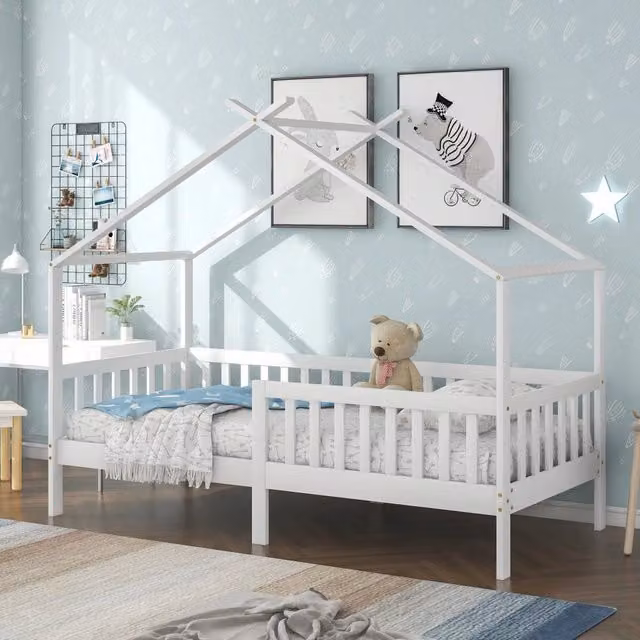 Letto a casetta in legno massello per bambini 90x200 cm bianco con coperture di sicurezza e rete a doghe, senza materasso