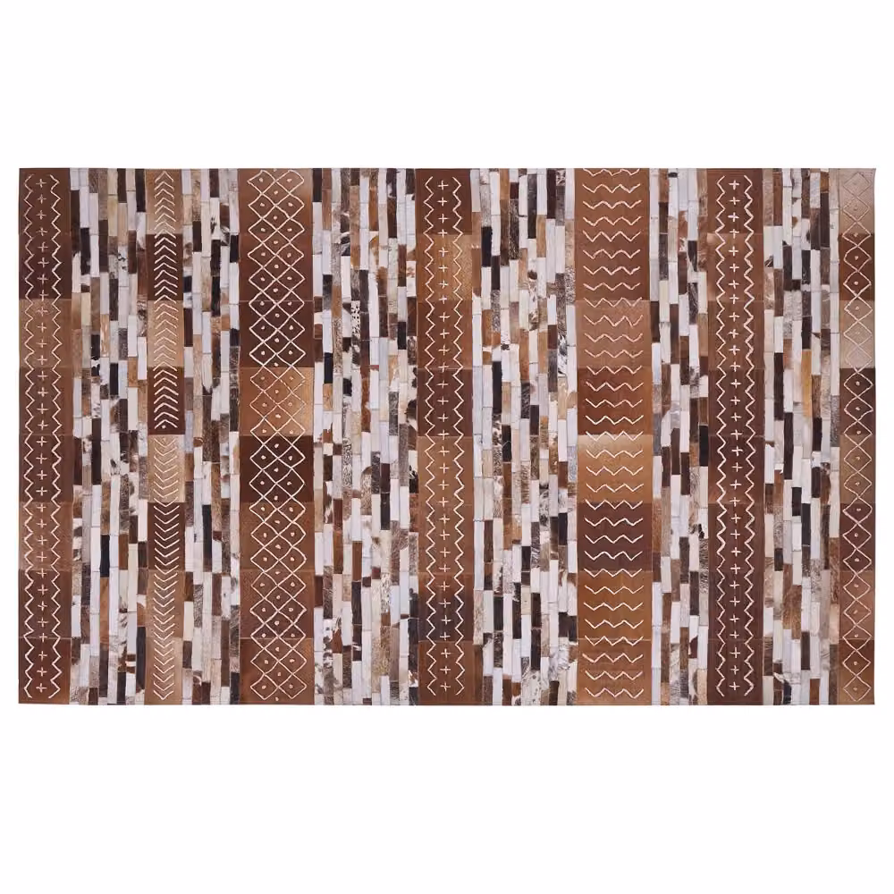 Tappeto in pelle di vacchetta patchwork marrone con motivi scandinavi BELIANI L: 140 cm, P: 200 cm – 2