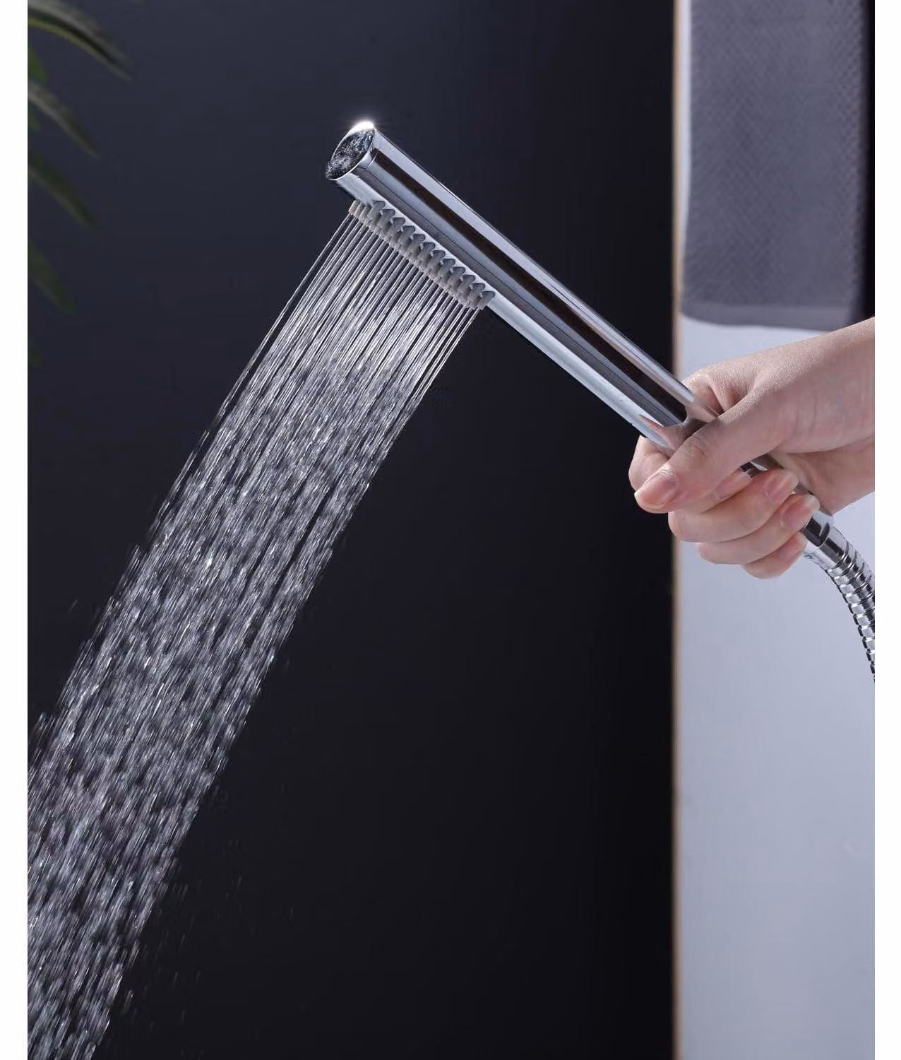 Rubinetto manuale in ottone, attacco G1/2, a basso consumo d'acqua, forma rotonda, con ugelli anticalcare