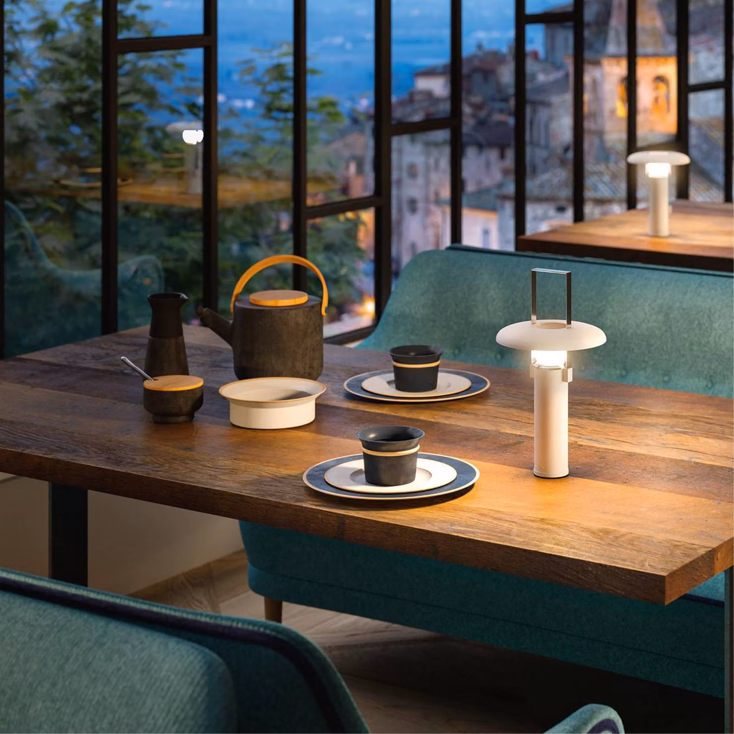 Linea Light Lampada da tavolo Camping, dimmerabile, Bianco / Opale, Soggiorno / Sala da pranzo, Alluminio, Design, Lampada da tavolo
