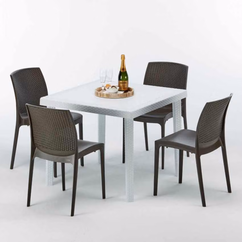 Tavolo quadrato bianco e 4 sedie in polipropilene colorato Set di bastoni per esterni Grand Soleil Boheme Love - Marrone