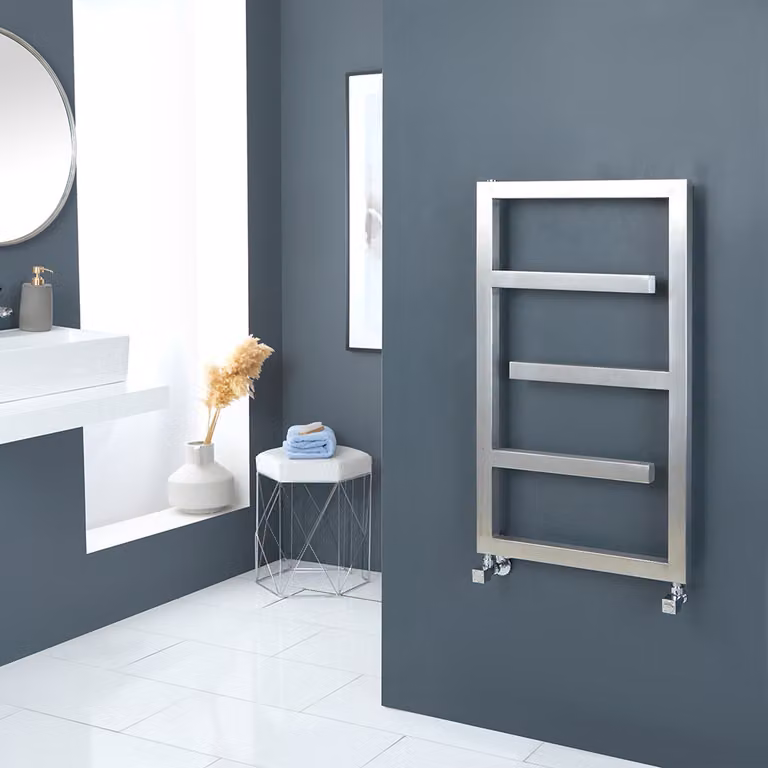 Scaldasalviette di Design Finitura - Acciaio Inossidabile Satinato -  880mm x 500mm - Eclipse
