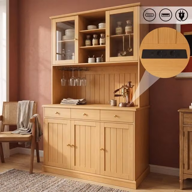 Credenza alta per sala da pranzo 120 x 40 x 191 cm con ante in vetro; portabicchieri e prese; legno naturale