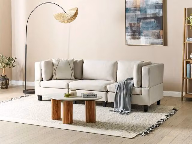 Divano modulare Beliani a 3 posti in tessuto beige con schienale imbottito e struttura in legno L: 228 cm, P: 76 cm, H: 72 cm – 1