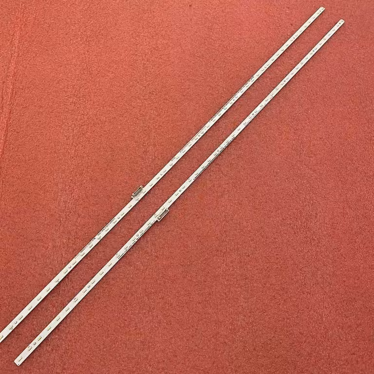 Striscia LED, lunghezza 600 mm, materiale in alluminio, flusso luminoso 60, dimmerabile sì, compatibile con modelli TV Ultra HD da 55 pollici