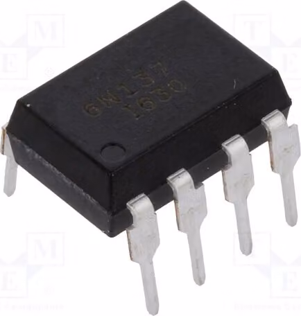 1 optoisolatore a montaggio su circuito stampato, canali: 1, connettore DIP8, modello 6N137, optoisolatore - uscita digitale