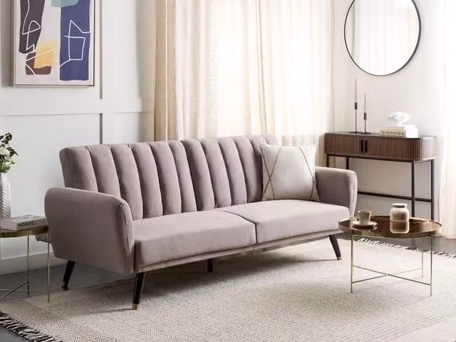 Divano letto click-clack Beliani a 3 posti in tessuto marrone con struttura in legno e poggiatesta regolabile per soggiorno e camera da letto L: 212 cm, H: 90 cm, P: 80 cm