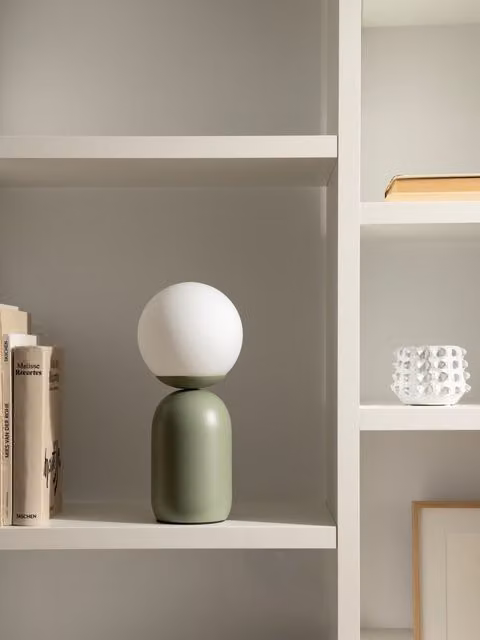 Lampada da tavolo Notti Kenay Home verde e bianca in ceramica e metallo – 1