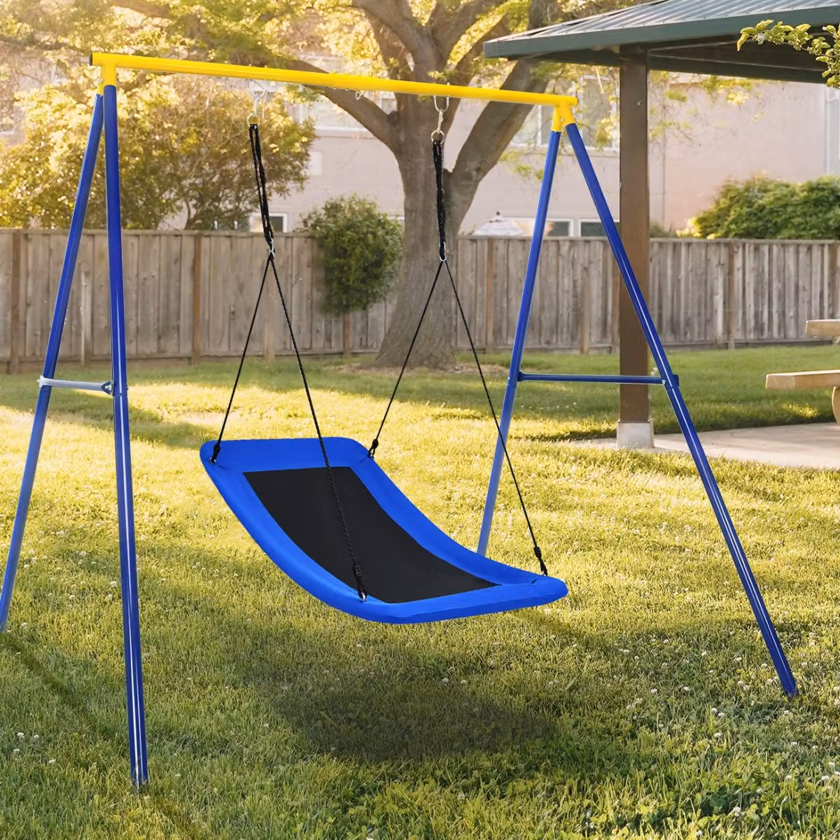 Altalena da esterno per alberi Costway in tessuto Oxford, plastica e acciaio, Blu con corde regolabili in altezza